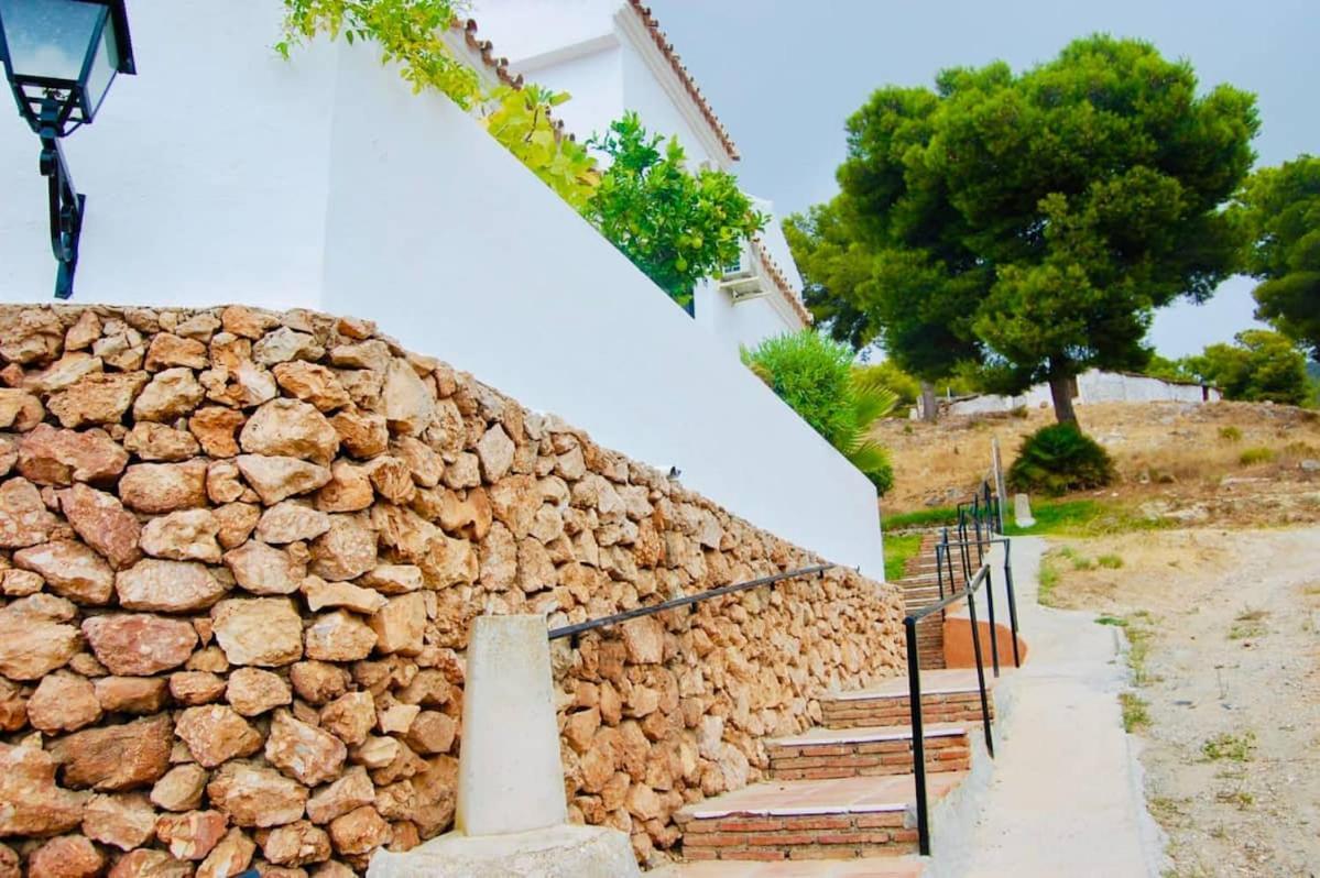 Beautiful Apartment With Amazing Sea View Nerja Dış mekan fotoğraf